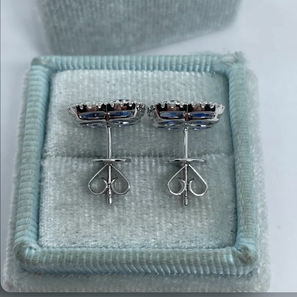 Sapphire and Diamond Earrings, Clover Sapphire Earrings, 13mm 18K White Gold - Picture 5 of 6